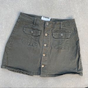 ALTAR'D STATES Green snap front denim skirt Size Large